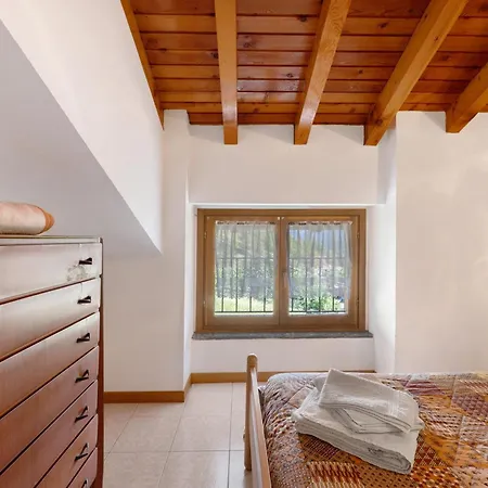 Casa Vendrogno Semesterbostad *