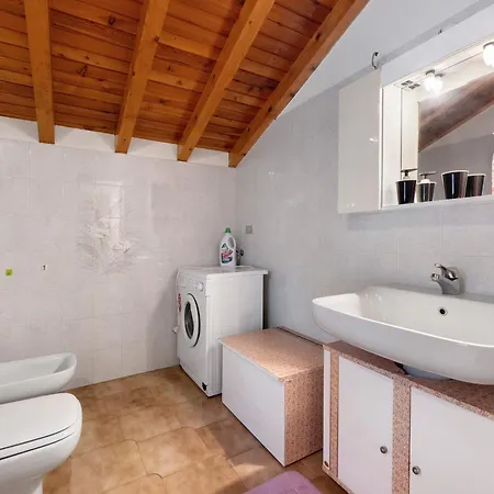 Casa Vendrogno Сasa de vacaciones Bellano